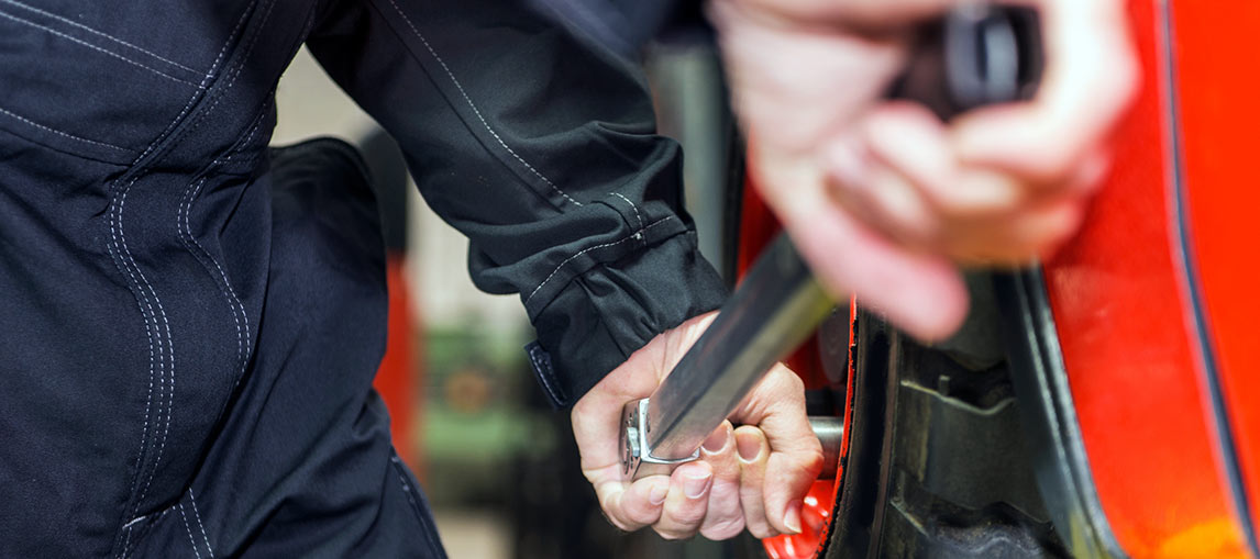 Forklift Service Company | Equipment Maintenance Provider | Raymond Handling Consultants